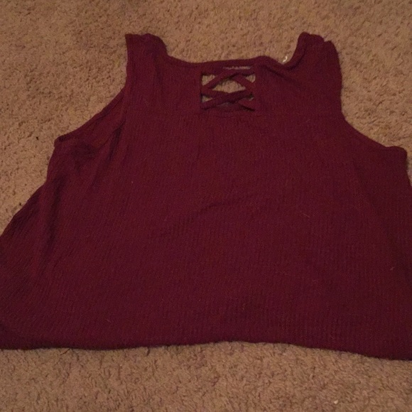 Dark red tank top - Picture 2 of 2
